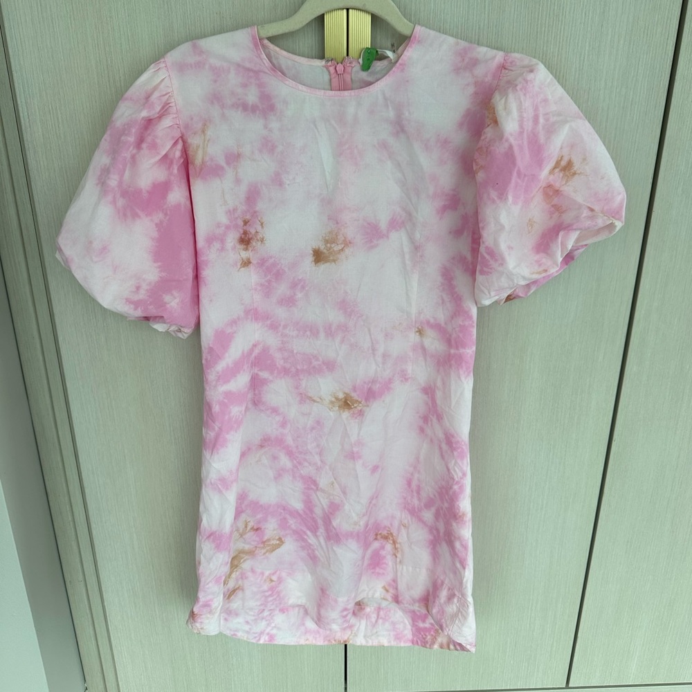 day + moon Talulah Pink Tie Dye Marble Puff Sleeved Mini Dress 
Size M